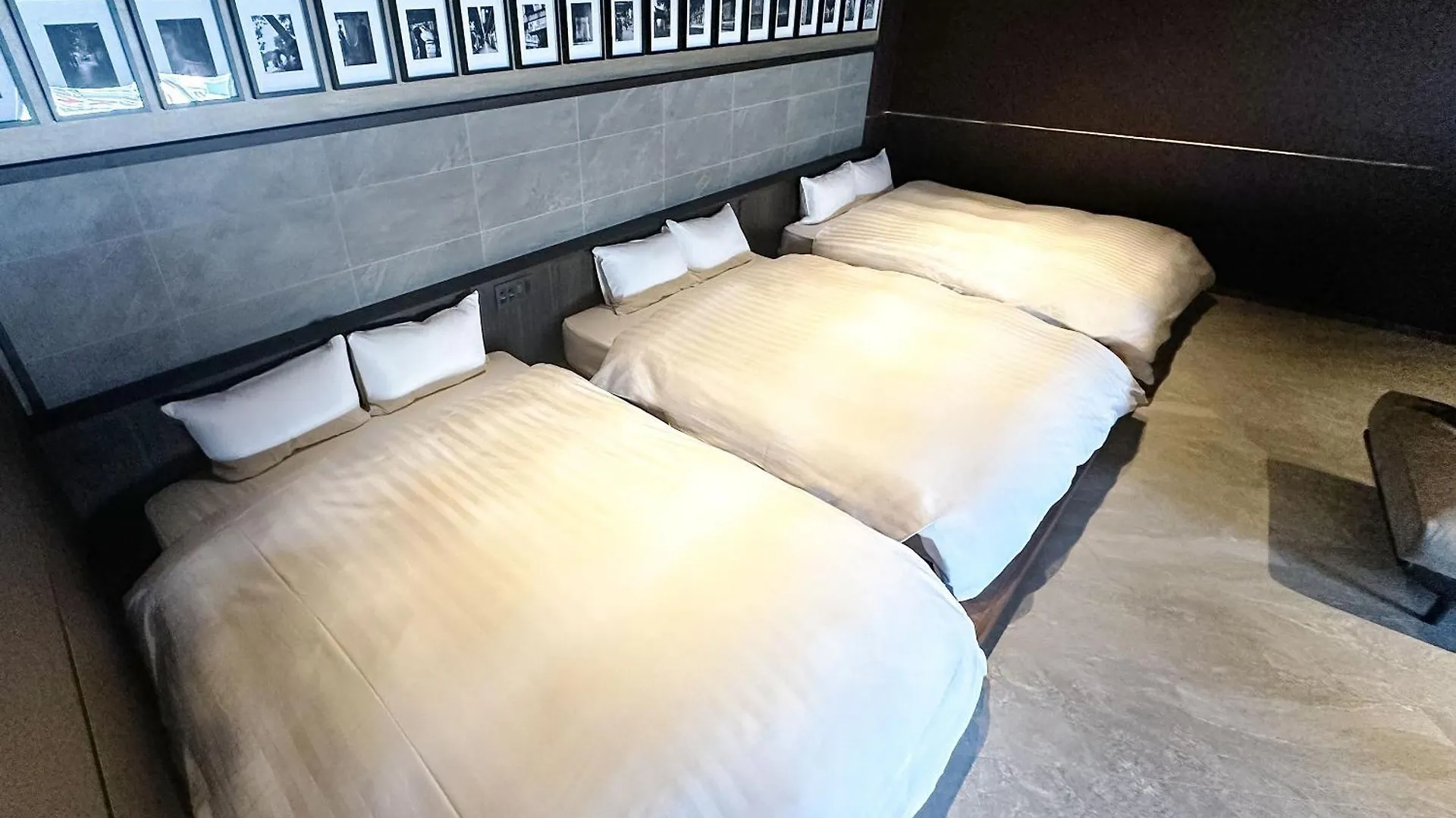 Kobe Port Tower Hotel 4*,  Japan